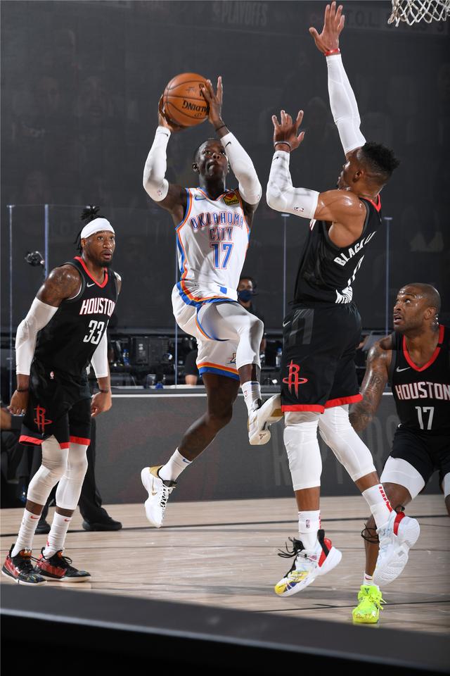 随后右侧投 随后右侧投